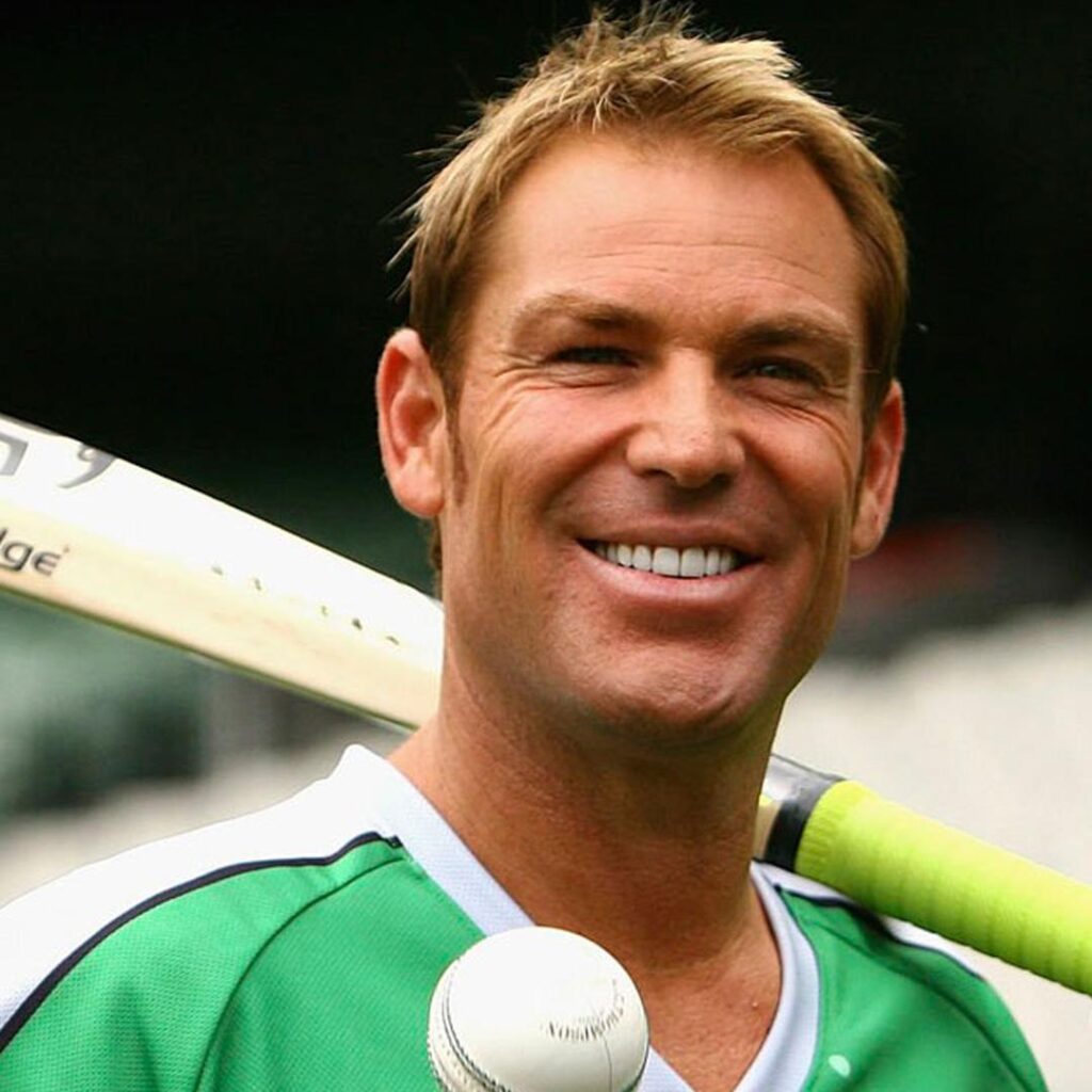 Unseen CCTV shows the last desperate race to save Shane Warne: Photo shows friend and paramedics rushing to Th – Daily Mail