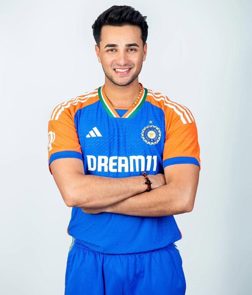Abhishek Sharma Shines Bright, Winning Hearts Despite India’s 2nd T20I Defeat to Australia Abhishek Sharma Shines Bright, Winning Hearts Despite India’s 2nd T20I Defeat to Australia