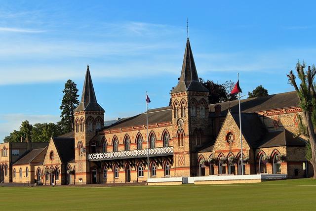 England Cricket Legend Passes Away Suddenly in Perth: Honoring a Fearless Icon England Cricket Legend Passes Away Suddenly in Perth: Honoring a Fearless Icon