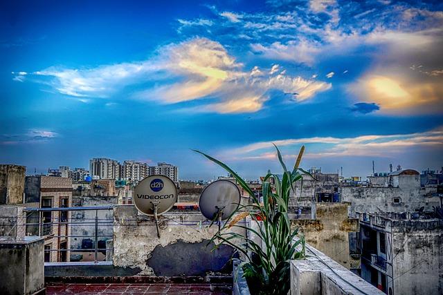 Bhuvneshwar Kumar Makes History as IPL’s First Fast Bowler to Achieve Remarkable Feat Bhuvneshwar Kumar Makes History as IPL’s First Fast Bowler to Achieve Remarkable Feat